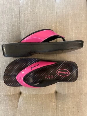 Aerosoft Womens Thong Sandals Cushioned Insole Wedge Heel Pink Size 37 (size 6) - Image 1 of 4