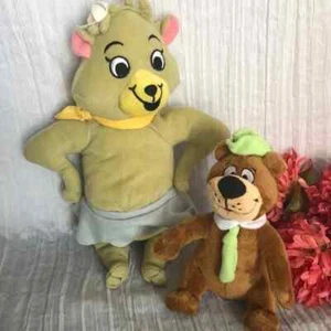 HANNA BARBERA YOGI BEAR & CINDY BEAR peluche peluche animali giocattoli - Foto 1 di 9
