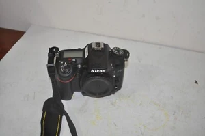 Cámara digital Nikon D7100 24,1 MP formato DX CMOS SLR 1682 obturador solo cuerpo ct - Imagen 1 de 5