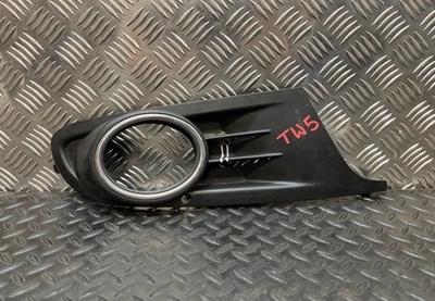 GENUINE VOLKSWAGEN GOLF MK6 2010-14 DRIVERS SIDE RH FOG GRILL 1K9.853.666 - Image 1 of 4