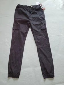 Neu, Levis Jogger, Schwarz, Gr. 176 - Bild 1 von 3