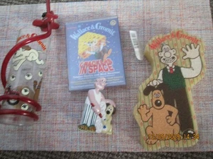 WALLACE GROMIT, PLASTIC GLASS WITH STRAW, SPONGE,TOOTHBRUSH HOLDER, UNOPENED CAS - Picture 1 of 5