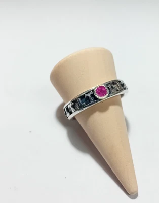 anello fede tau templare con rubino centrale realizzata in argento ossidato 925 - Immagine 1 di 3