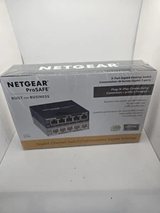 NIB NETGEAR Business GS105 5-Port Gigabit Ethernet Unmanaged Switch - Picture 1 of 5