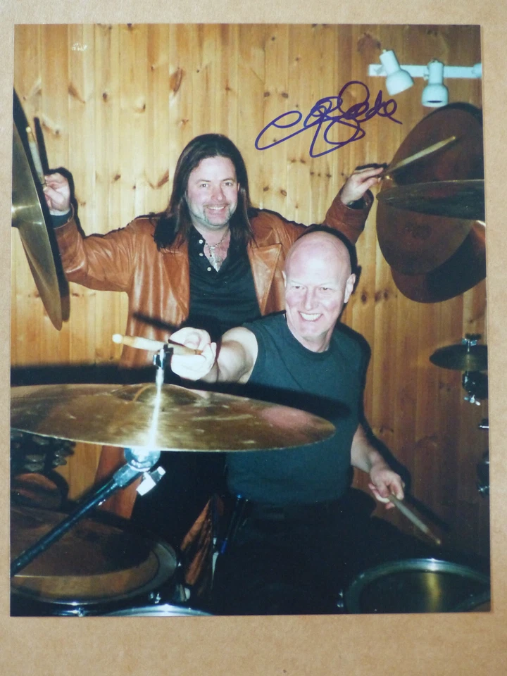 AC/DC MMEB Chris Slade signed Autogramm signiert auf 20x25 cm Foto - Bild 1 von 1