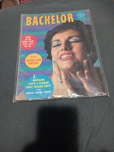 Magazine - Picture 1 of 1