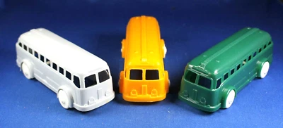 Plasticville - O-O27 - Vehicles - V10 - 3 Buses - Orange - Gray - Green - Image 1 of 4