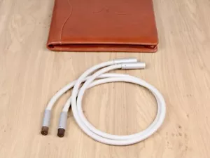 Argento Audio Flow highend audio interconnects XLR 1,0 metre - Foto 1 di 4