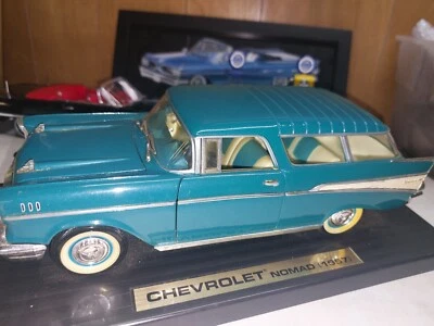 Chevrolet Nomad 1957 vintage resistente a la carretera fundido a presión 1:18  Foto 1 de 4