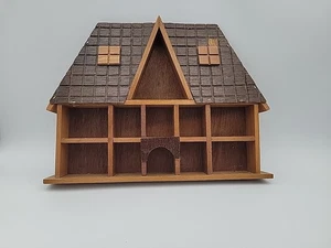 Vintage Holz Haus Schmuck/Schatten Box Fingerhut Display Wandbehang hält 10  - Bild 1 von 10