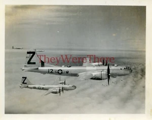 *WWII photo- 500th BG- B 29 Bomber planes IN FLIGHT on BOMBING MISSION* - Picture 1 of 3