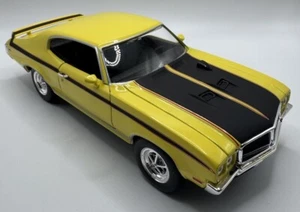 1970 Buick GSX, Yellow/black Welly 1:24 scale Die-cast Model RARE FIND - Picture 1 of 16