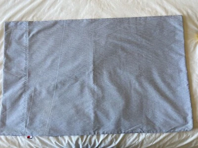 1 FUNDA DE ALMOHADA TOMMY HILFIGER ESTÁNDAR ALGODÓN AZUL Y BLANCO RAYAS OXFORD NUEVA SIN ETIQUETAS Foto 1 de 2