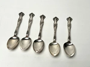 1847 Rogers Bros A1 Spoon Grape Pattern Set Of 4 - Picture 1 of 2