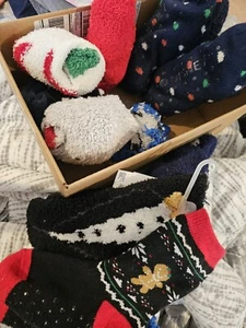 Lot Of kids fuzzy Socks Adult about age 5 or 6 - Picture 1 of 3