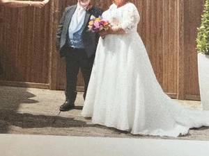 Wedding Dress Size 22/24 - Picture 1 of 7
