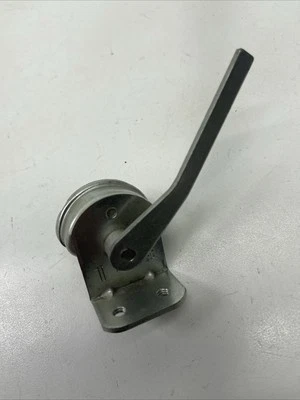 Chevrolet Pass NORS 1941-54. Interruptor de luz de freno 47-54 Truck z5 Foto 1 de 3