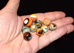 👀⏩Auswahl Plektren Sammy's Mountain gemischt Marmor 10 Stück ca. Größe .625" NEUWERTIG! - Bild 1 von 4