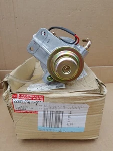 GENUINE DAIHATSU 23300-87611-000 Diesel Fuel Filter & Primer New Old Stock NOS - Picture 1 of 7