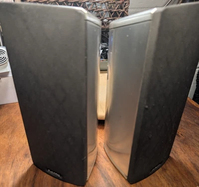 Definitive Technology Mythos Gem Bookshelf Speakers Vfine Pair - Image 1 of 4