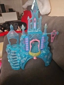 My Little Pony Explore Equestria Crystal Empire Schloss - Bild 1 von 4