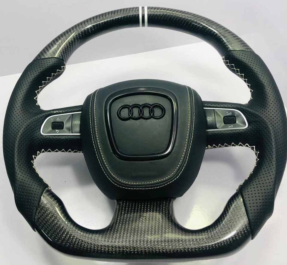 Volante inferior plano fibra carbono Audi A4/A5/A6 diseño deportivo línea S Foto 1 de 4