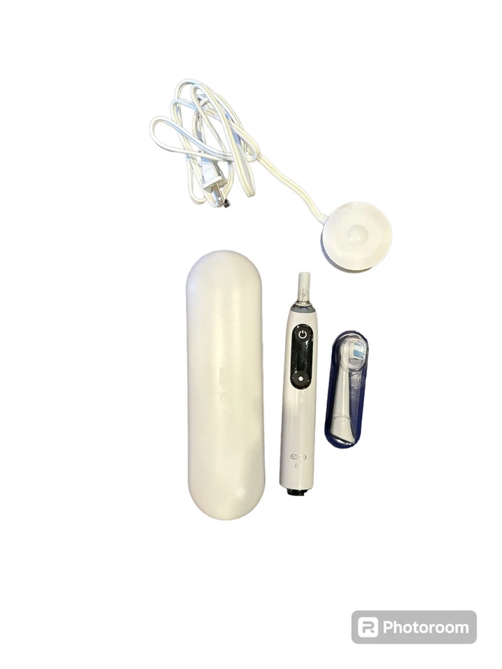 Escova de dentes elétrica Oral-B iO Series 7 com 1 cabeça de escova branca - Imagem 1 de 1
