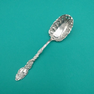 Cuchara de bayas Rogers Bros 1847 A1 placa de plata patrón victoriano sin monograma 5 3/4 Foto 1 de 4