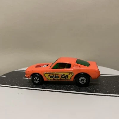 Matchbox Lesney Superfast No. 8 Mustang Wildcat Dragster rosa fluorescente/naranja Foto 1 de 4