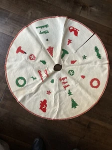 1960’s Small Wool Felt Xmas Tree Skirt 34” - Picture 1 of 5
