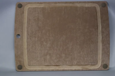 Nutmeg 一体式 17.5 英寸 × 13 英寸切割板 — 第 1/3 张图片