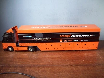 1/43 ELIGOR ORANGE ARROWS TRANSPORTER VOLVO FH12 CAB 2001? VERSTAPPEN/BERNOLDI - Image 1 of 4