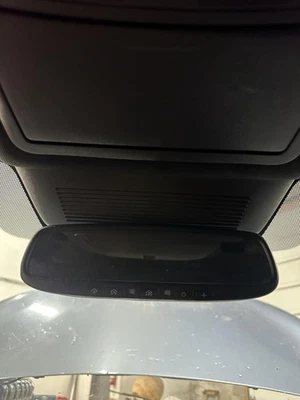 Espejo retrovisor 14 15 17 18 19 20 21 22 INFINITI Q60 Foto 1 de 3