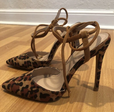 Sexy Zapatos de salón/Correas para el tobillo con estampado de leopardo Talla 6 Foto 1 de 4