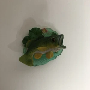 Bass Bobble Hard To Find Ready To Use Magnet Vintage - Picture 1 of 3