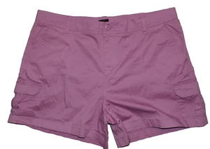 Women's Lee light lavender cargo shorts w/comfort waistband size 20 medium - Picture 1 of 3