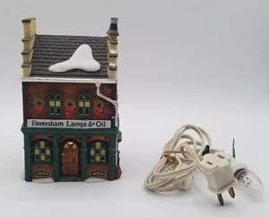 Dept. 56 Dickens Village 1995 Faversham Lamps & Oil Christmas House & Light - Picture 1 of 7