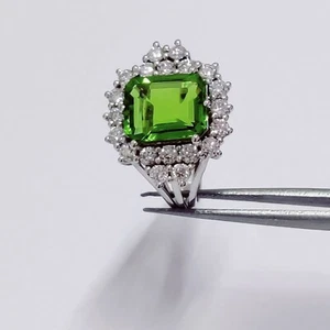 2.35 Carat Natural Peridot and Diamonds Gemstone 14k White Gold Engagement Ring - Picture 1 of 7