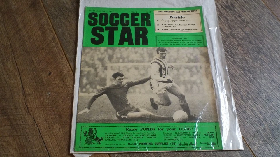 Soccer Star Vol15 No.45  July 21 1967      West brom/Sunderland - Image 1 of 1