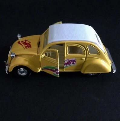 Welly Vintage Yellow Citroen 2cv  - Scale 1:36 Model N° 9046 White Top - RARE - Image 1 of 4