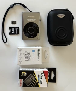 Canon PowerShot Digital ELPH SD750 IXUS 75 7.1MP Digital Camera Silver 32GB - Picture 1 of 22