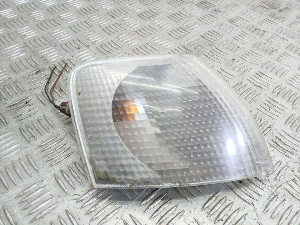 Volkswagen PASSAT B5 1998 Vorne rechts Frontblinker 3B0953050C UST125267 Foto 1 de 4