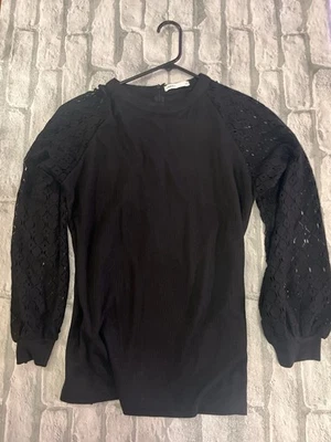 Lot of 3 Womens Top medium black,  burgundy, blue  lace  Sleeves - Image 1 of 4