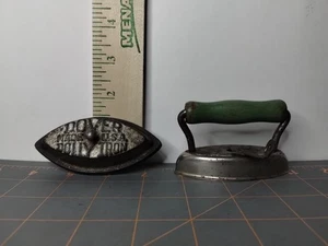 Antique Dover Cast Iron Dolly Iron Miniature with Green Wood Handle - Picture 1 of 5