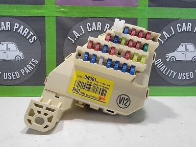 HYUNDAI EQUUS 2011,2012,2013 PASAJERO INTERIOR CAJA DE CONEXIONES FUSIBLES 91950-3N301 OEM Foto 1 de 4