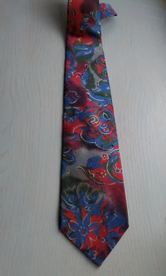 KARL LAGERFELD Red & Blue Floral Men's Silk Tie - Image 1 of 4