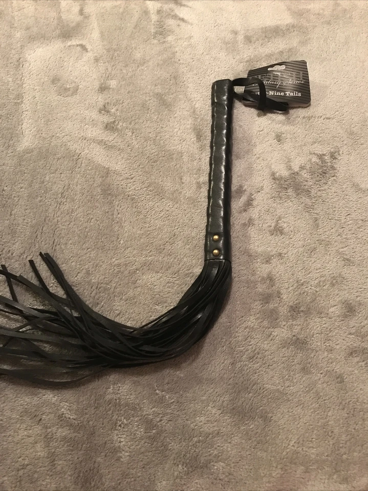 Flogger de plisado Cat O Nine látigo negro 20,5 pulgadas Foto 1 de 1