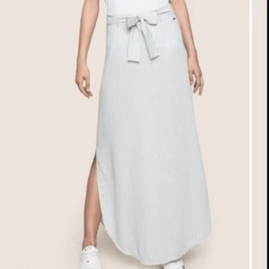 NWT- Armani Exchange- Striped Unlined Linen Midi Length Skirt with Belt, Size 10 - Picture 1 of 11
