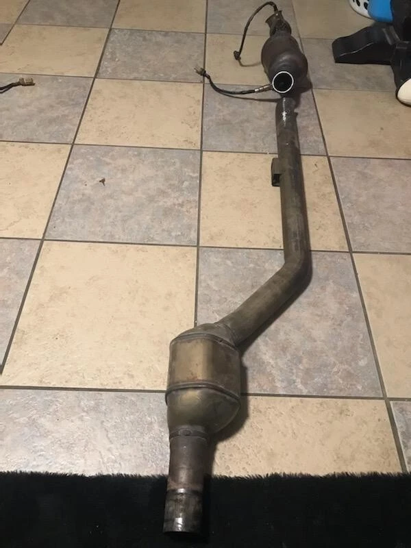 Convertidor de tracción trasera para Mercedes Benz C240 2,6 L 01-05 Foto 1 de 3