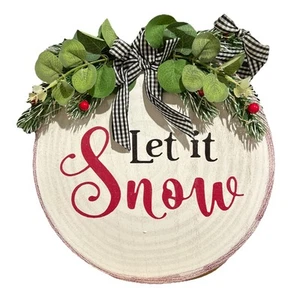 Hanging Festive Light with wooded Wreath 2xAAA batteries operated - Picture 1 of 4
